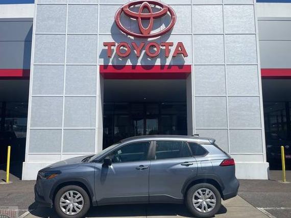 TOYOTA COROLLA CROSS 2022 7MUAAABG2NV020360 image